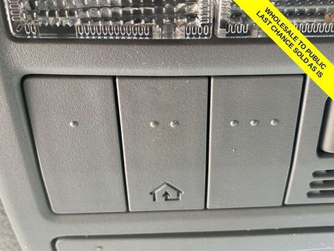 Used 2011 Toyota Highlander SE image 34