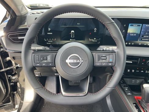 New 2026 Nissan Kicks SR w/ Cold Weather Package AWD/4WD image 13