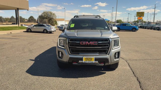 Used 2024 GMC Yukon XL AT4 w/ AT4 Premium Plus Package AWD/4WD image 3