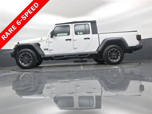 Used 2020 Jeep Gladiator Sport w/ Trailer Tow Package image 41