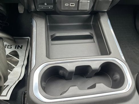 Used 2020 Chevrolet Silverado 2500 LTZ w/ LTZ Plus Package image 26