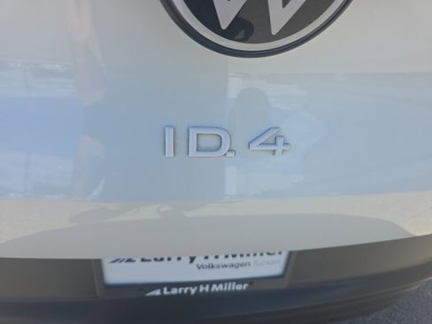 Used 2023 Volkswagen ID.4 Pro S RWD image 24