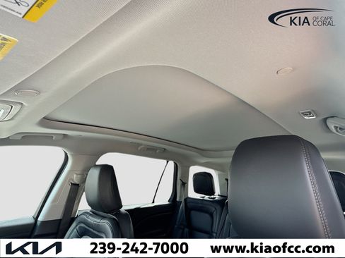 Used 2025 Lincoln Aviator Reserve image 28