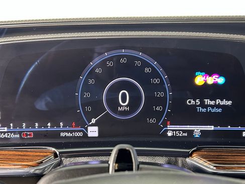 Used 2022 Cadillac Escalade ESV Premium Luxury image 27