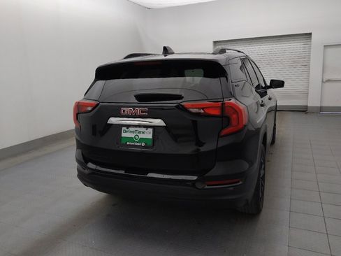 Used 2021 GMC Terrain SLE w/ Elevation Edition image 7