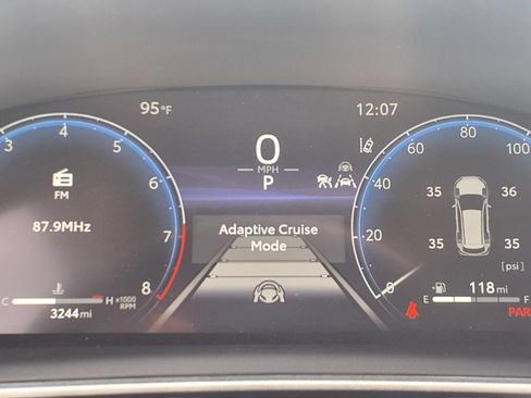 Used 2026 Toyota Corolla Cross XLE FWD image 11