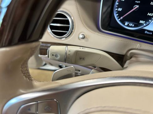 Used 2017 Mercedes-Benz S 550 Sedan image 19
