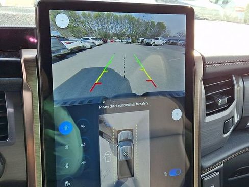 Used 2024 Ford F150 Lightning Lariat image 22