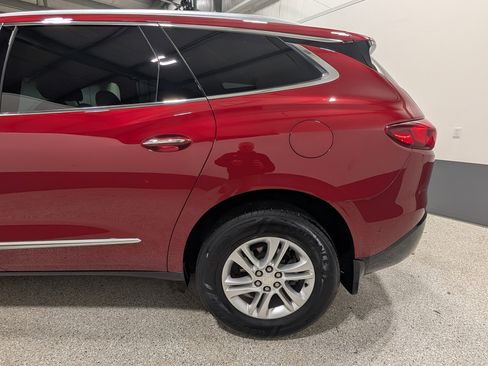 Used 2019 Buick Enclave Premium AWD/4WD image 8