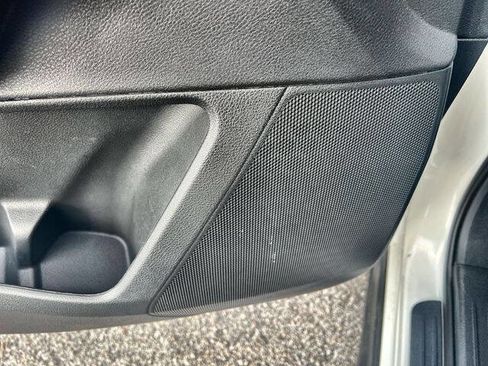 Used 2022 Nissan Pathfinder SV w/ SV Premium Package image 24