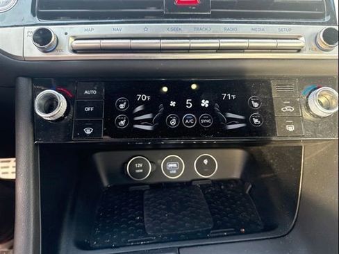 Used 2025 Genesis G70 2.5T w/ Sport Prestige Package AWD/4WD image 17