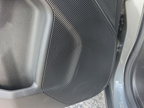 Used 2025 Chevrolet Colorado Trail Boss image 18