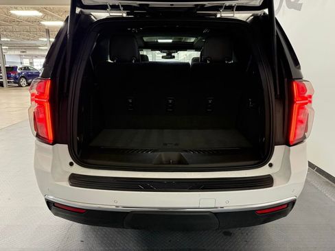 Used 2021 Chevrolet Tahoe LT w/ LT Signature Plus Package image 23