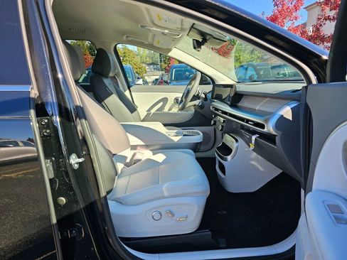 New 2026 Hyundai Ioniq 9 SEL image 10