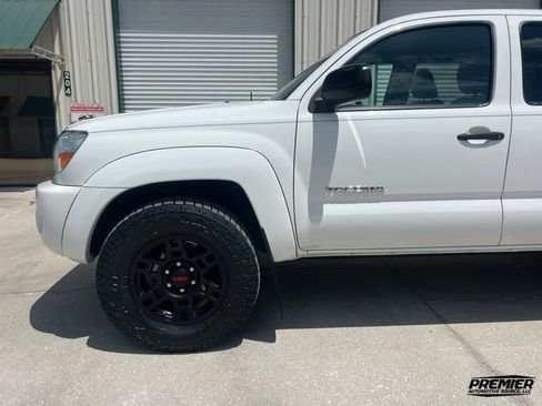Used 2009 Toyota Tacoma PreRunner RWD image 29