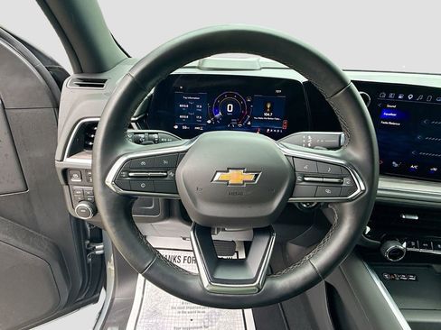 Used 2025 Chevrolet Tahoe LT AWD/4WD image 12