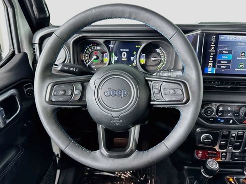 Used 2024 Jeep Wrangler Unlimited Rubicon 4xe AWD/4WD image 28