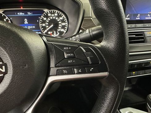 Used 2023 Nissan Altima 2.5 SV image 8