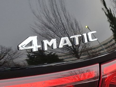 Certified 2022 Mercedes-Benz GLB 250 4MATIC image 34