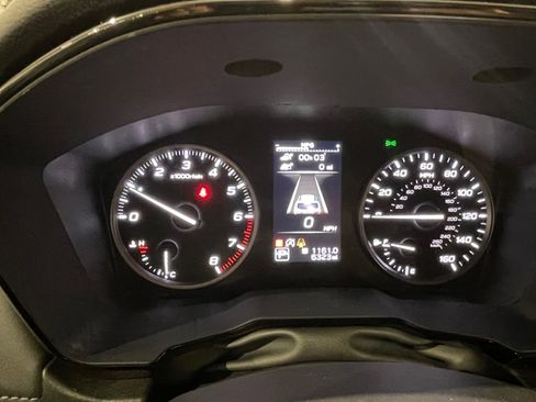 Certified 2025 Subaru Outback image 3