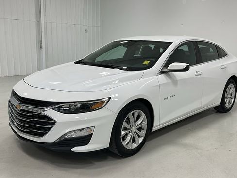 Used 2024 Chevrolet Malibu LT FWD image 1