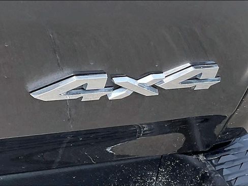 Used 2023 RAM 1500 Laramie AWD/4WD image 10