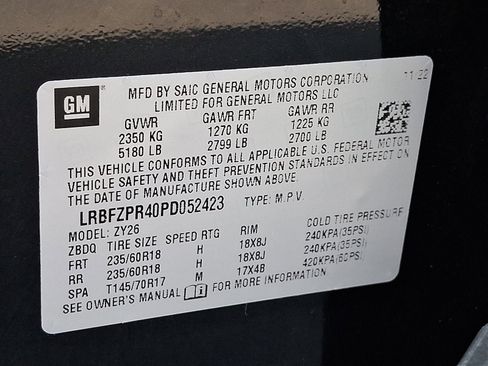 Used 2023 Buick Envision Essence image 28