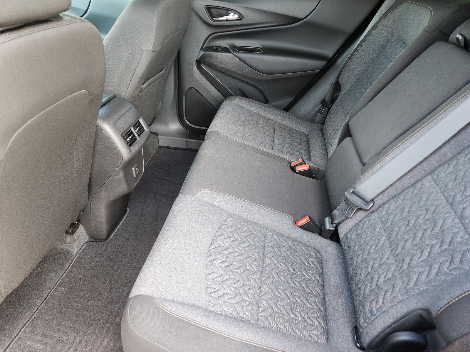 Used 2024 Chevrolet Equinox LT FWD image 12