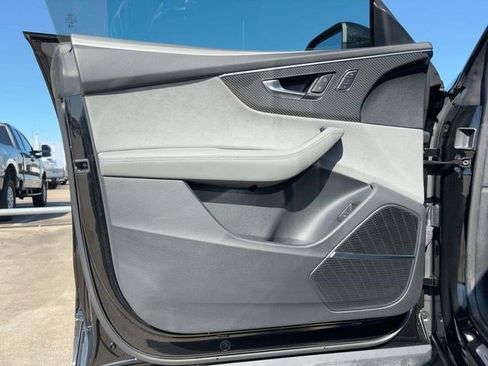 Used 2024 Audi SQ8 Premium Plus image 12