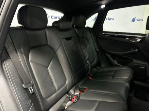 Used 2023 Porsche Macan S w/ Premium Package Plus image 22