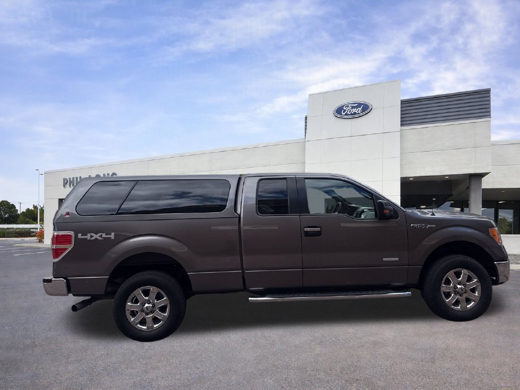 Used 2014 Ford F150 XLT w/ Equipment Group 302A Luxury AWD/4WD image 9