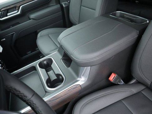 New 2026 GMC Sierra 2500 SLT w/ SLT Convenience Package image 27