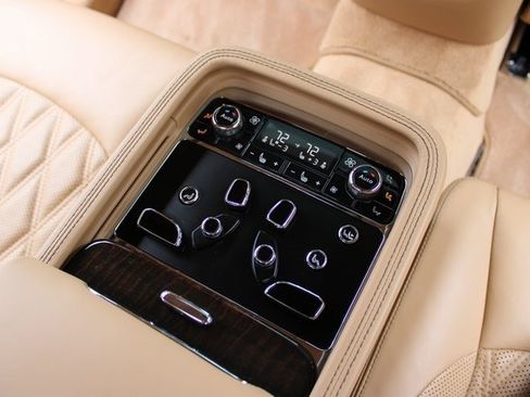 Used 2017 Bentley Mulsanne image 31