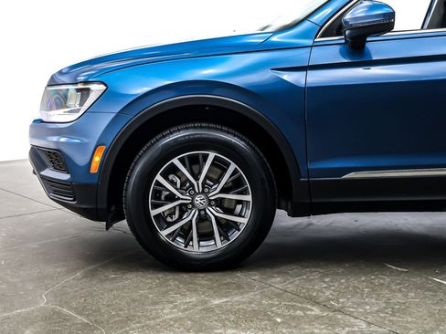Used 2020 Volkswagen Tiguan SE image 10