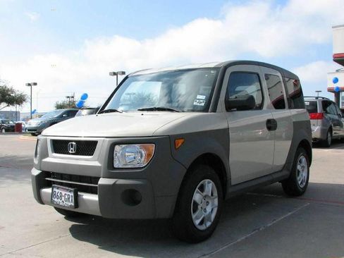 Used 2005 Honda Element LX image 1