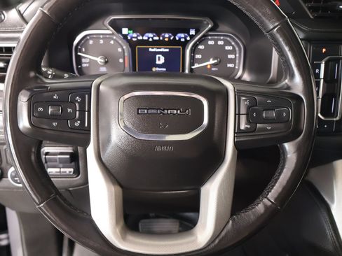 Used 2021 GMC Yukon XL Denali w/ Denali Premium Package AWD/4WD image 3