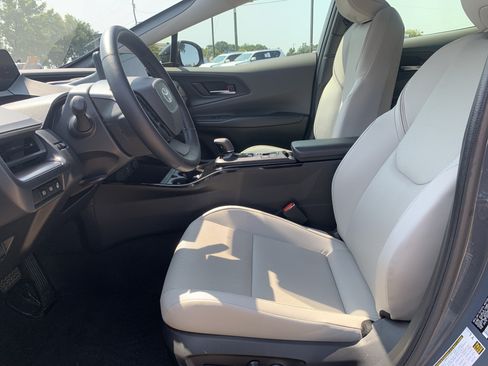 Used 2024 Toyota Prius Limited FWD image 16