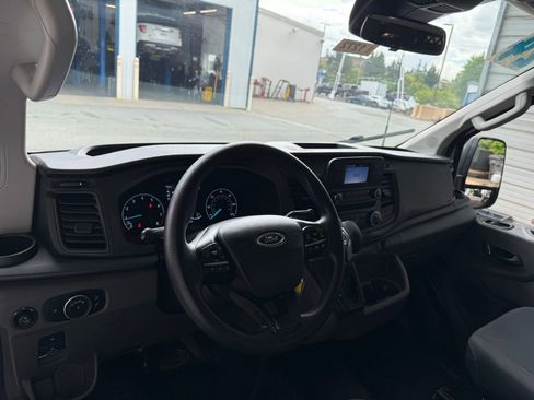 Used 2024 Ford Transit 250 Low Roof w/ Exterior Upgrade Package RWD image 14