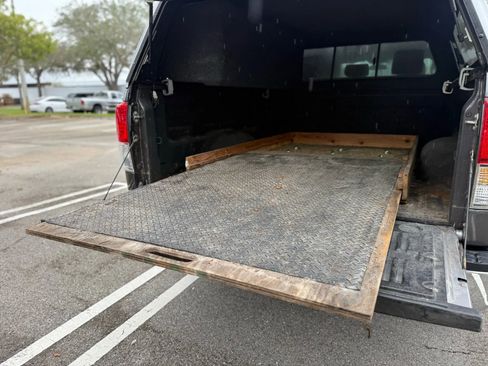 Used 2012 Toyota Tundra 4x4 Double Cab image 20