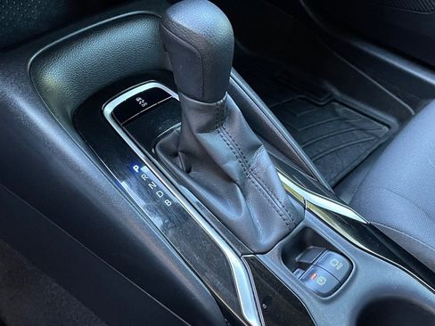 Used 2020 Toyota Corolla LE w/ Carpet Mat Package (TMS) image 28