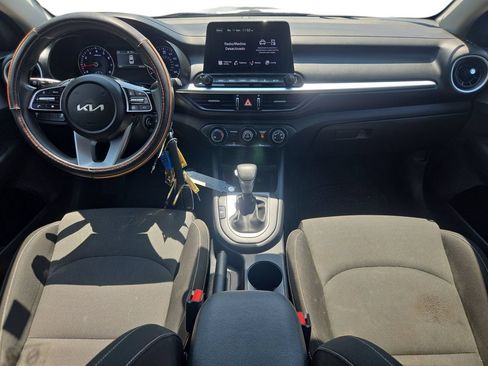 Used 2024 Kia Forte LXS FWD image 9