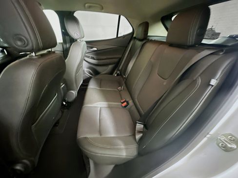 Used 2025 Buick Encore GX Preferred image 26