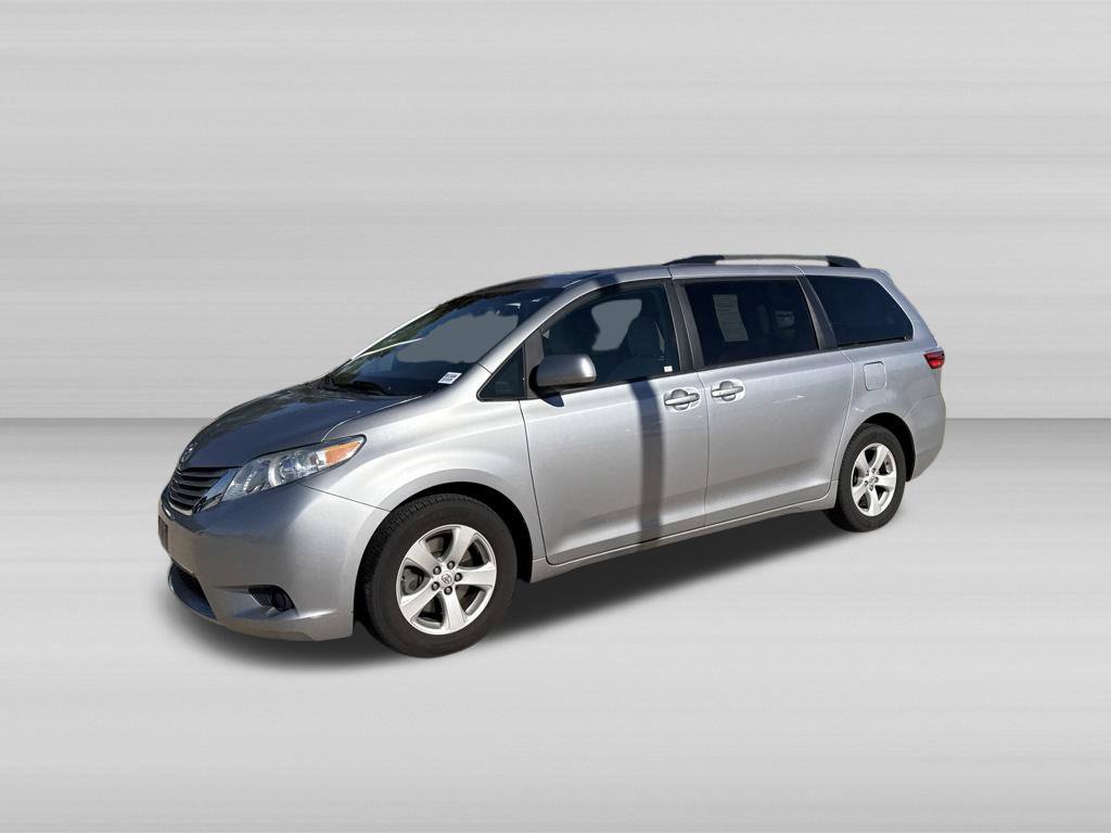 Used 2017 Toyota Sienna LE FWD image 10