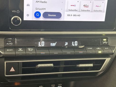 Used 2025 Toyota Camry LE FWD image 18