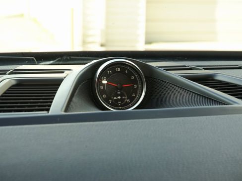 Used 2016 Porsche Panamera 4S image 32