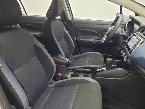 Used 2025 Nissan Versa SV FWD image 21