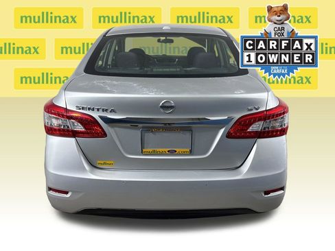 Used 2015 Nissan Sentra SV FWD image 9