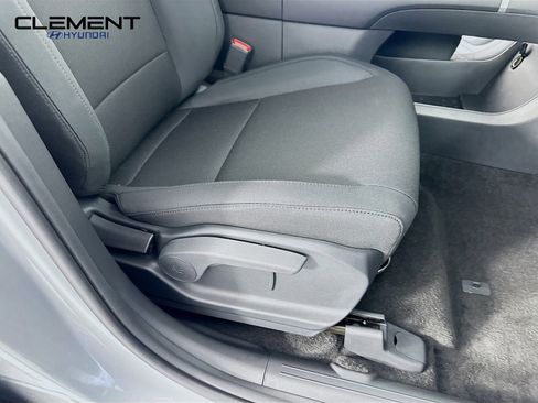 New 2026 Hyundai Santa Fe SE image 27