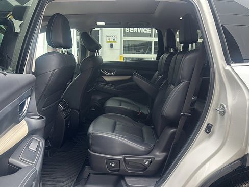 Used 2022 Subaru Ascent Limited w/ Technology Package image 19