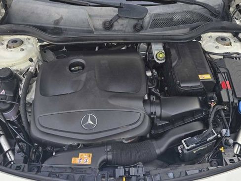 Used 2015 Mercedes-Benz CLA 250 4MATIC image 33